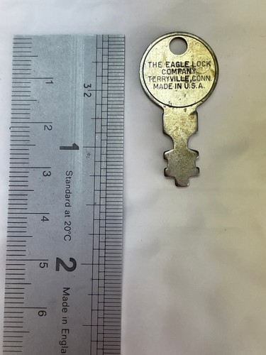 Vintage eagle lock key 8376 - vintage,