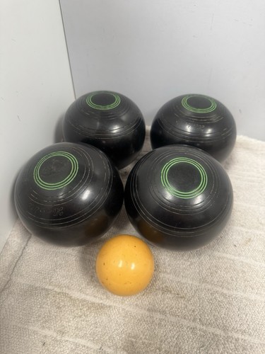 Henselite vintage lawn bowls - vintage,