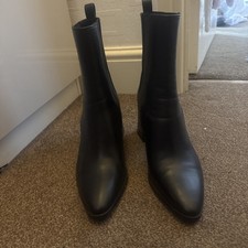 Zara Black Boots Size 6