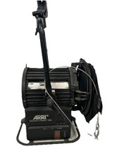 Arri 1.2/1200 Compact HMI head - Black