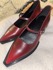 The Iconic Red Burgundy Vivian