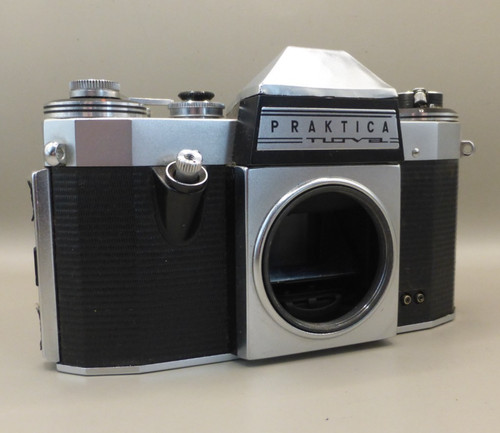 Praktica nova 35mm camera body - nova,