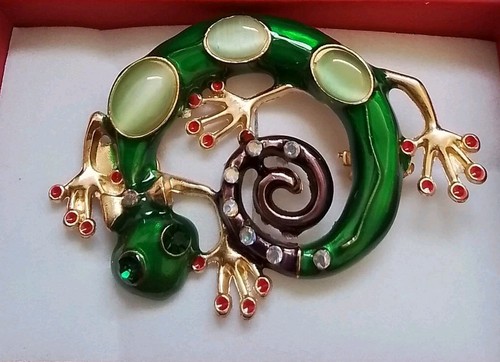 Beautiful green jewelled - beautiful,