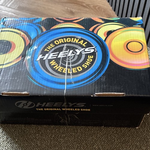 Heelys wheeled trainers