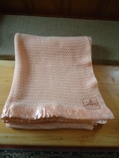 Vintage LAN-AIR-CELL All Wool Cellular Double Blanket Apricot Made in Scotland 