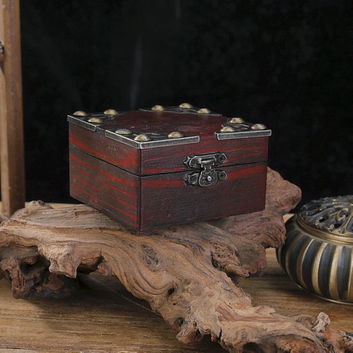 Pirate treasure chest toy - treasure,