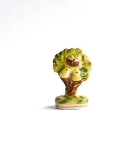 Staffordshire birds tree - staffordshire,