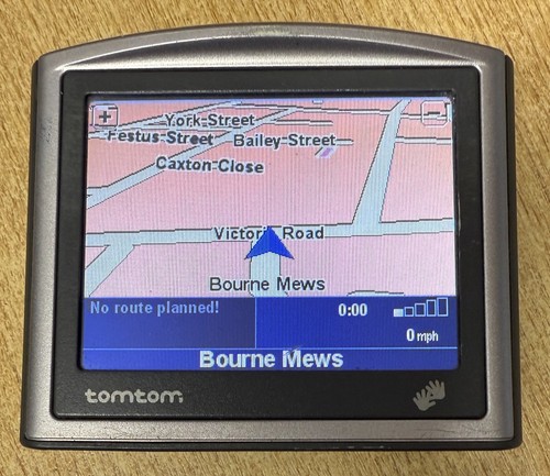 Tomtom one portable sat nav - tomtom,