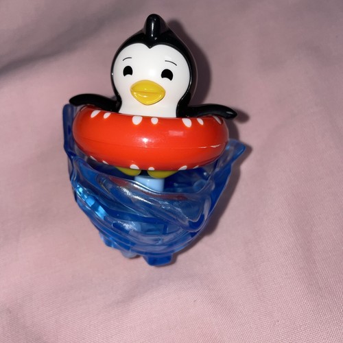 Kinder surprise maxi penguin - surprise,