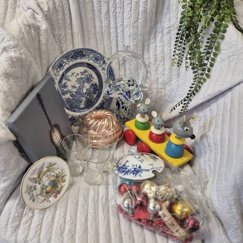 House clearance joblot curios - clearance,