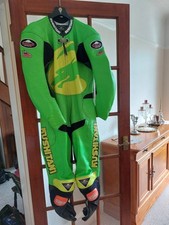 Kushitani Dragon Suit, Kawasaki Green. Size Medium 38/ 40. Only worn 3/4 times, 
