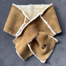 Ugg Scarf Shearling 4 Panel Genuine Sheepskin Chestnut Suede