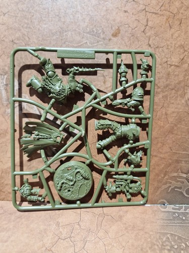 40k space marine heroes - space,