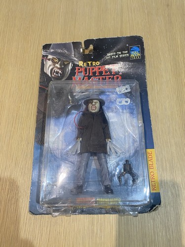 Retro puppet master - full, moon