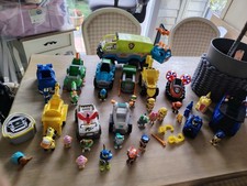 Paw Patrol Toys Huge Bundle of 19 Figures & 12 Vehicles Plus Accessories -  B2