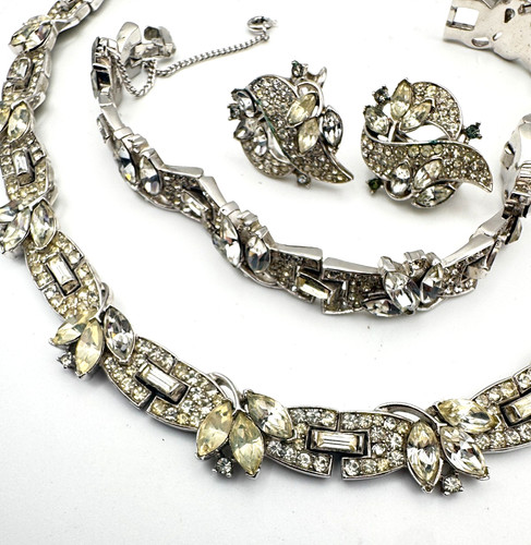 Vintage trifari necklace - vintage,