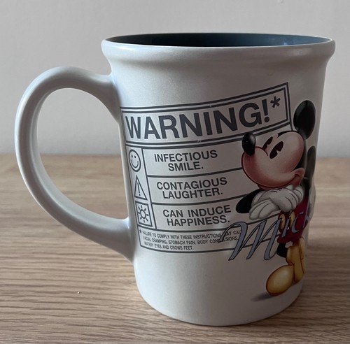 Mickey mouse warning mug - 3d,