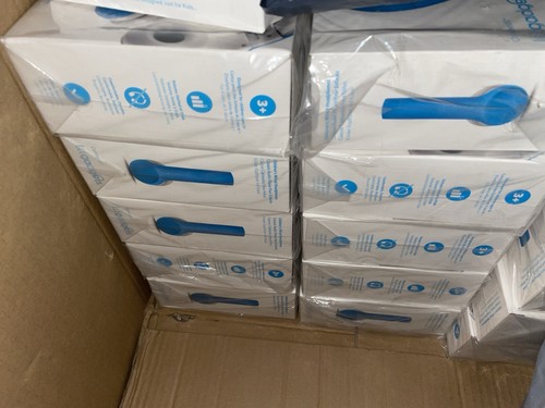 Joblot x18 kids headphones - of,