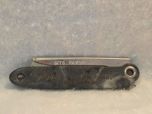 Vtg gits razor nife - gits, pearl