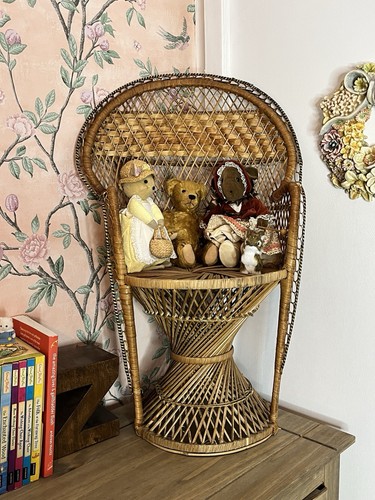 Vintage wicker peacock dolls - peacock,