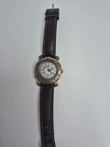 Victorinox swiss army - victorinox,