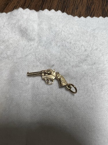 Antique 9ct gold gun - 9ct,