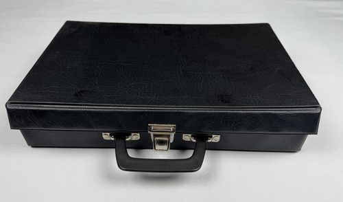 Black vintage cassette - 32,