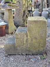 Stable stone mounting steps - mounting,