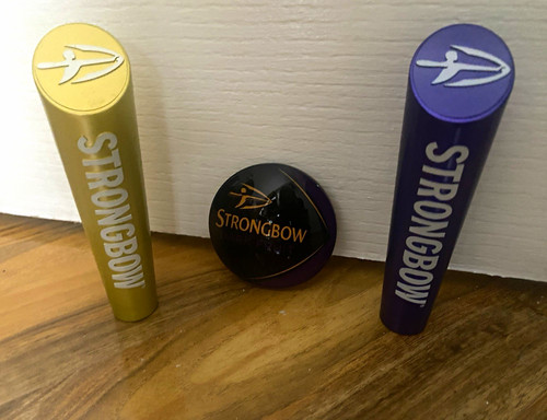 Strongbow cider tap handle - strongbow, /