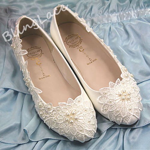 Lace bridal pearls wedding