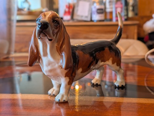 Beswick england bassett hound - beswick, england,