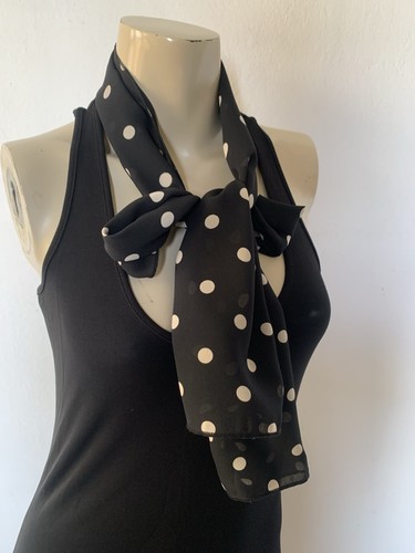 Vintage black white polka - black,