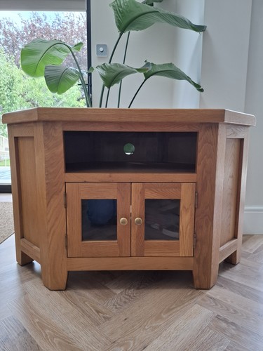 Solid oak corner unit - oak, tv