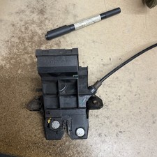 Mercedes-Benz C W203 2002 Tailgate trunk boot lock catch latch A2037500184