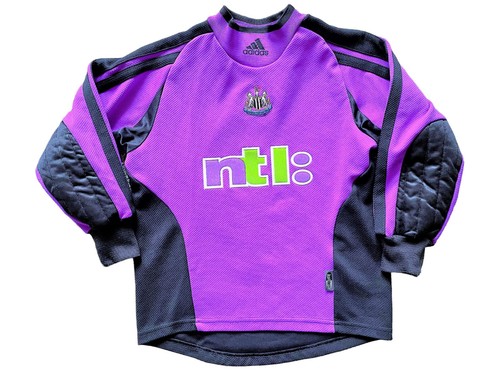 Newcastle goalkeeper shirt - goalkeeper,