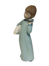 Nao By Lladro Figurine Off To