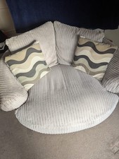 S C S Light Grey Swivel Cuddle