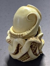 Rare Harmony Kingdom~AT ARM'S