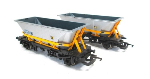 Hornby haa hoppers in - 2,