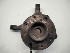 FRONT LEFT KNUCKLE / 1989017