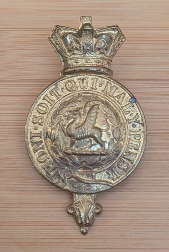 British glengarry cap - glengarry, badge
