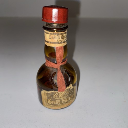 Vintage grand marnier liqueur - vintage,