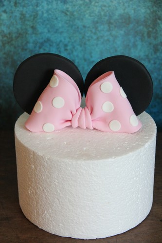 Minnie mouse inspired fondant - minnie,
