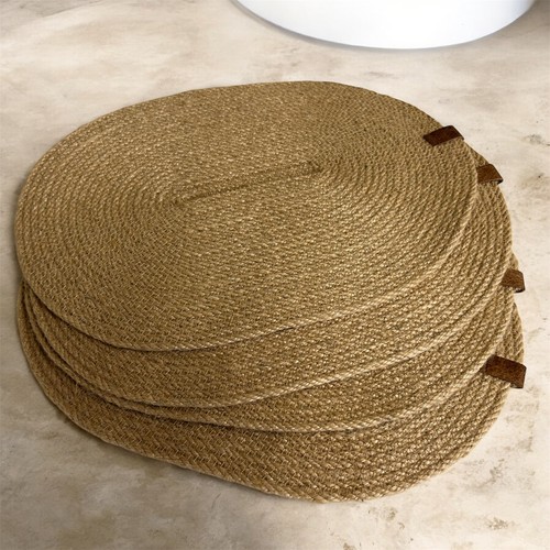Set oval placemats and - of, 8