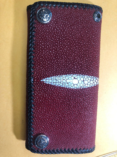 Long red stingray trifold - red,