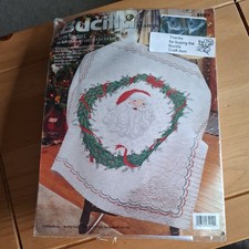 Bucilla - Happy Holidays Lap