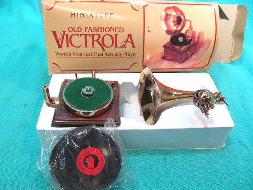 Mini old fashioned victrola - old,
