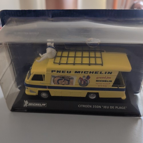 Die cast van - 1/43,
