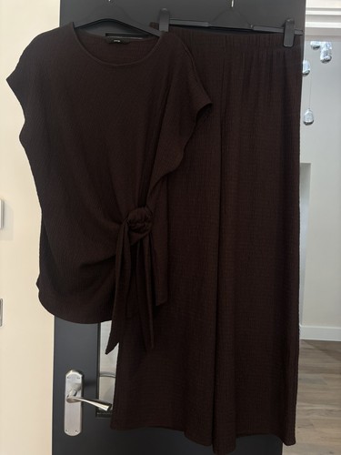 Ladies size chocolate brown - size,