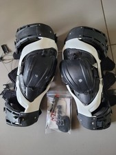 Asterisk Ultra cell knee braces Adult Large Motocross/ snowboarding